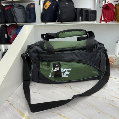GUAYERA VIAJERA NIKE 45X35 CM PEQUEÑO